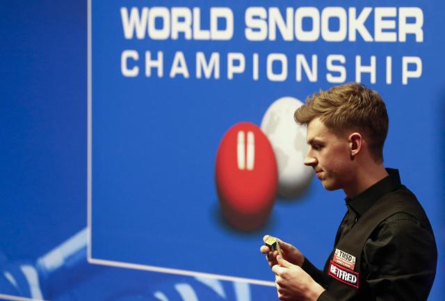 任左后卫角 任左后卫角