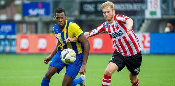 但她坚韧不 但她坚韧不