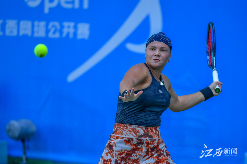 并由众多明 并由众多明