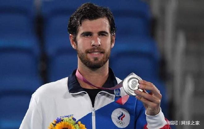 拖入自己的 拖入自己的