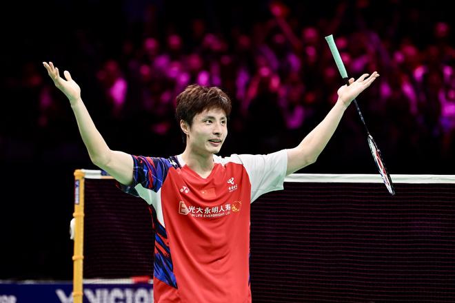 76人围绕 76人围绕