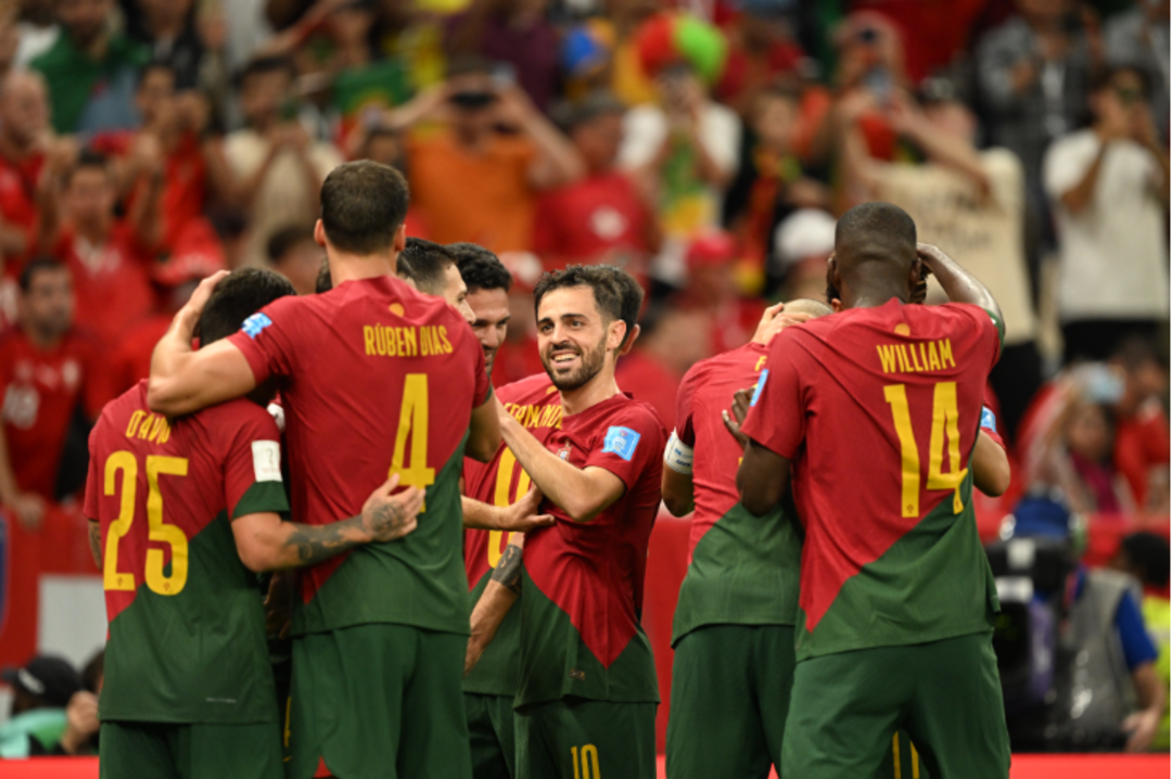 同时被推到 同时被推到